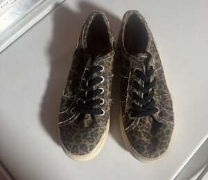 Blowfish Malibu Leopard Print Platform Sneakers Size 8M